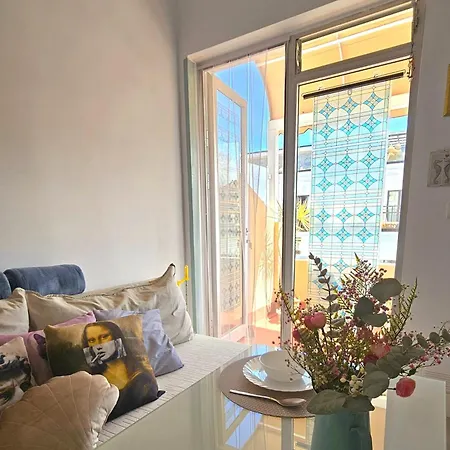 La Perla Holidays Apartment *