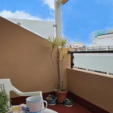 Апартаменты La Perla Holidays