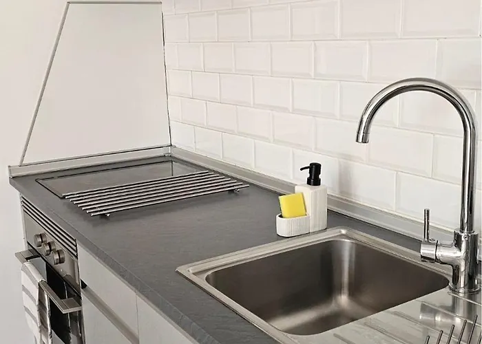 アパート La Perla Holidays